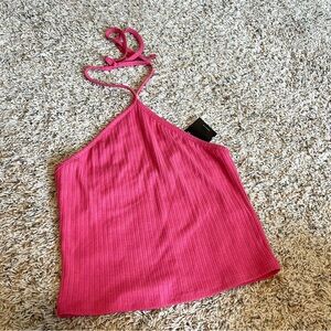 *NWT* Junior’s Pink Halter Crop Top (M)